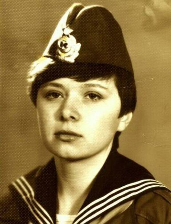 Сидорец Марина. 1985 87  гг. Жемчужина.  Солнечная. Звёздная. Штормовая. Школа. Вожатая. Учитель. Мурманская.