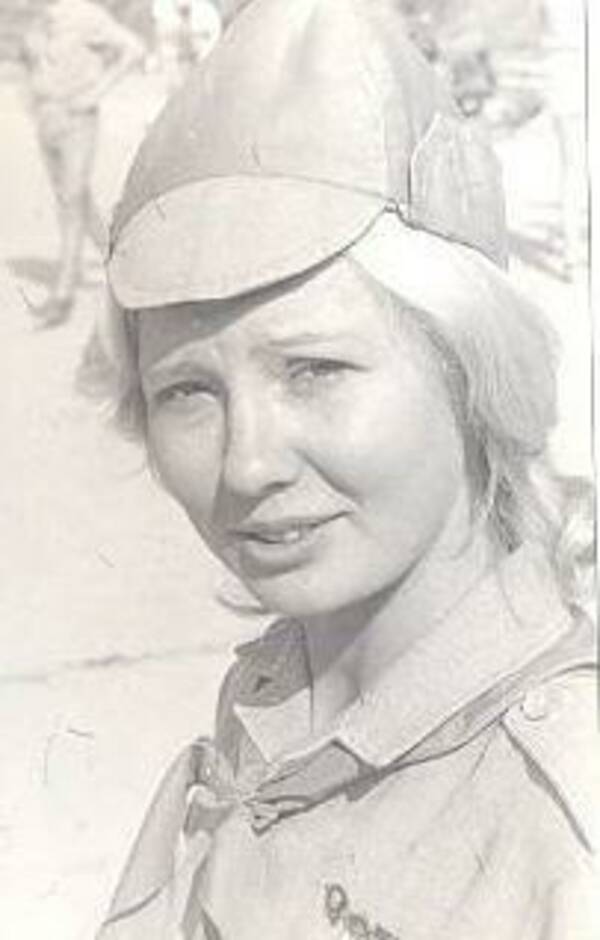 Овчинникова Наталья. 1975, 1976, 1978  гг. летние смены. Комсомольский. Вожатая. Челябинск..