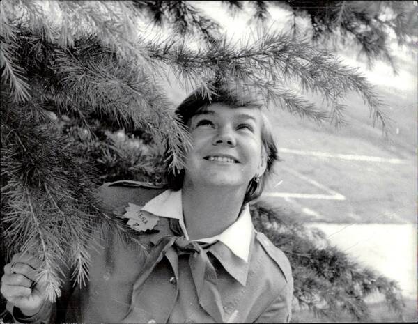 Колтакова Елена. 1983 84 гг. Стремительная. Комсомольский. Вожатая.  Белгород