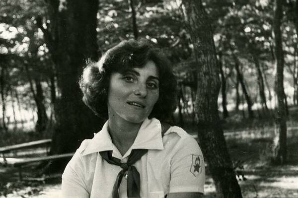 Исаченкова (Сергеева) Галина.  1980 г. 1982 г. летние   смены.   Звёздная. Комсомольская. Вожатая. Бердск.  Новосибирская.