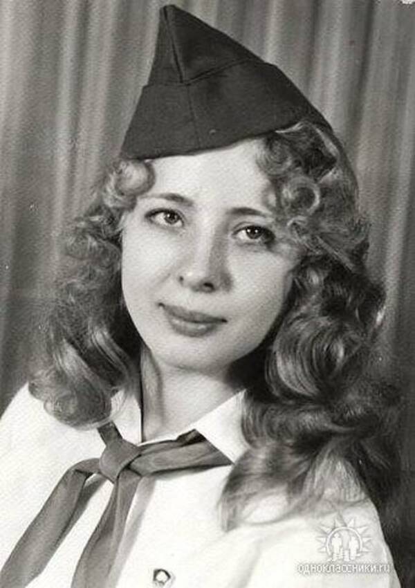 Пирогова (Чумичёва) Людмила. 1977 г. Солнечная. Йошкар Ола. Марийская.