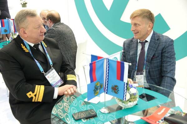 Александр Джеус встретился в Москве с генеральным директором ФГУП Росморпорт Андреем Лаврищевым.