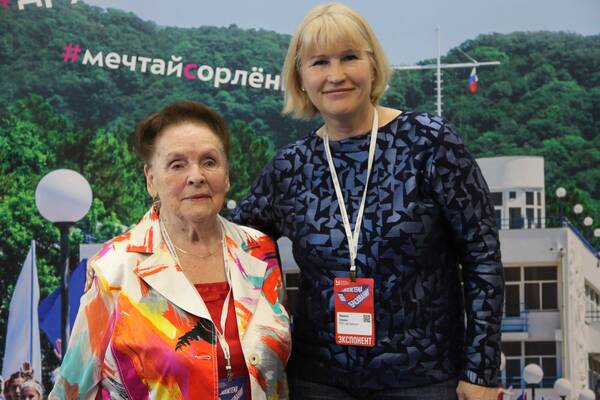 VAQGrTlyXDY.jpgДелегация Всероссийского детского центра «Орлёнок» продолжает принимать участие в Московском международном салоне образования.