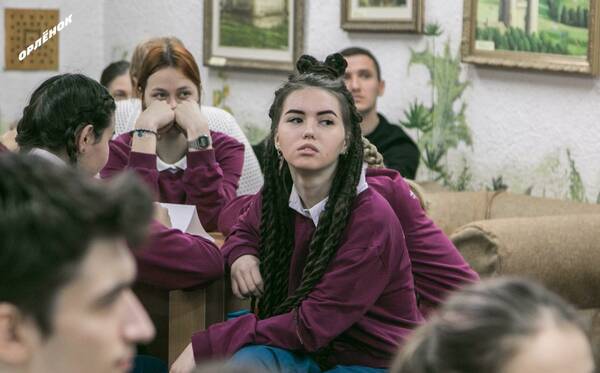 Вожатые и сотрудники Центра приняли участие в орлятском квизе, посвящённом 160 летию со дня рождения Константина Станиславского.....
