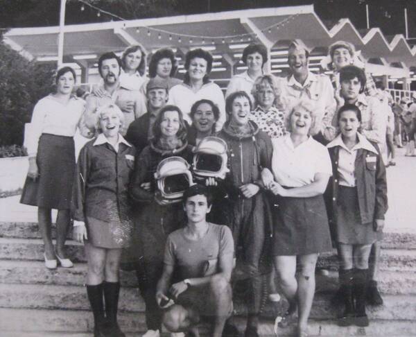 1977