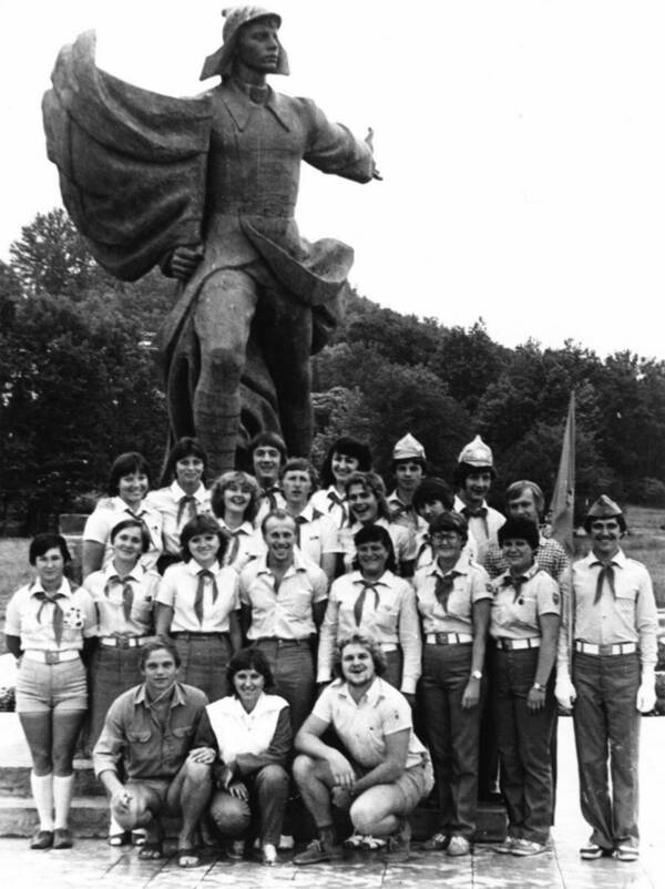 1982  г