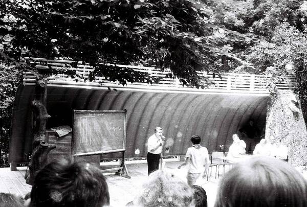 1969