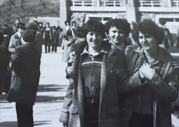 ШПВ  81 Людмила Клетчикова Галина Чистилина Татьяна Степанова