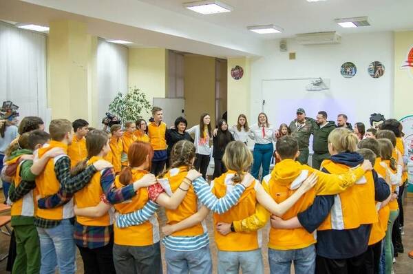 встреча с представителями общероссийской общественной молодёжной патриотической организации ООО РСВА НАСЛЕДИЕ    Никоновым Дмитрием и Лисичкиным Артёмом.
