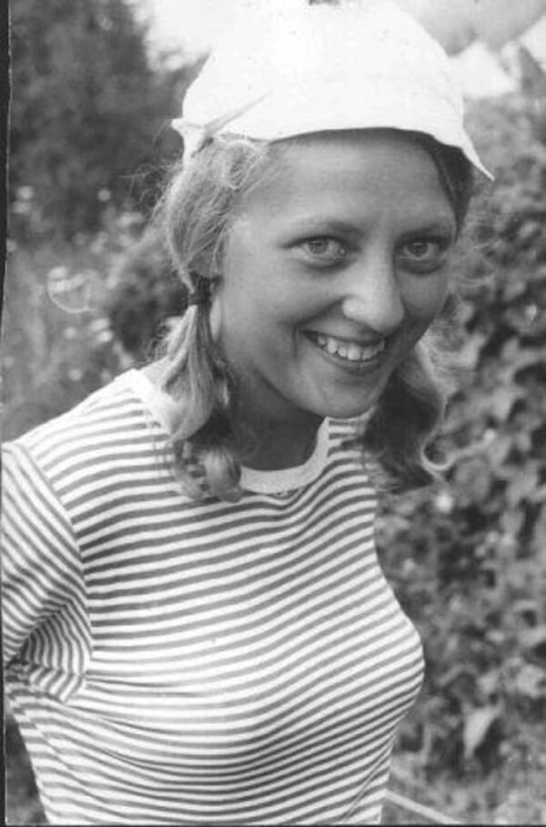 Ющенко (Пряхина) Татьяна.