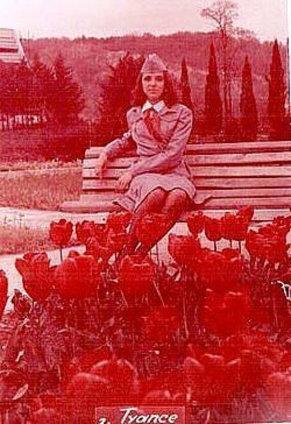 Командинская  Тамара. 1990. Звёздная.  Вожатая.