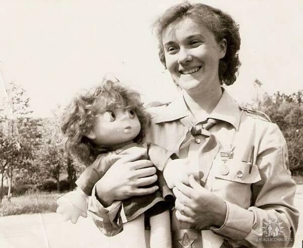 Курашова (Трапезникова) Ирина. 1982 – 1985 гг. Стремительная. Вожатая. Арзамас. Нижегородская.