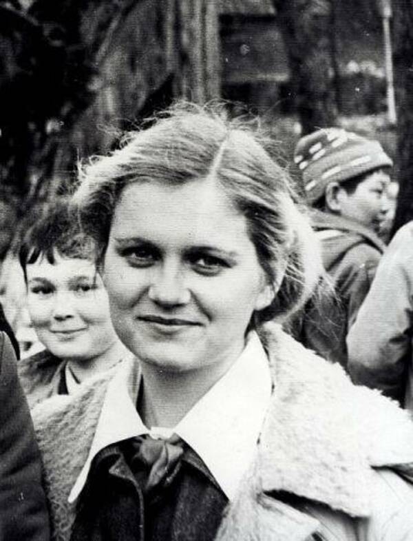 Куц (Хованских) Ирина. 1980 г.  по н. в.   Комсомольский. Учебно методический кабинет.  Отдел детского  творчества. УМЦ. Вожатая. Руководитель кружка. Заведующая отделом. Методист. Ставропольский.