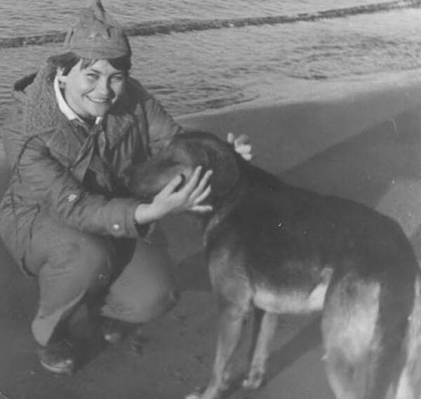 Малуша Валентина. 1978  81 гг. Звёздная. Вожатая. Ростов на Дону.