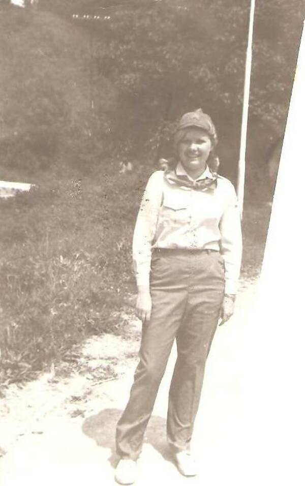 Вдовина (Овчинникова)  Елена. 1975 г. Комсомольский. Вожатая. Гксь Хрустальный. Владимирская.