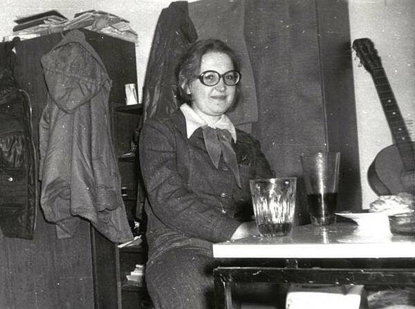 Власова (Романовская) Ирина. 1980—1981 гг. Звёздная. Вожатая.
