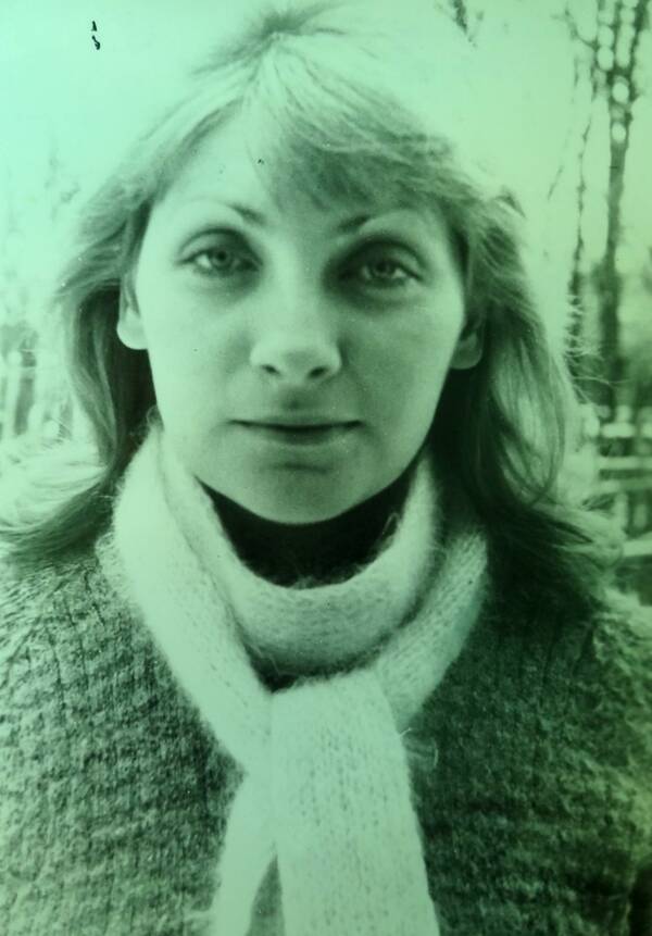 Семёнова (Евсина) Анна. 1982 – 1985 гг.  Звёздная. Жемчужина. Вожатая. Динская.  Краснодарский.