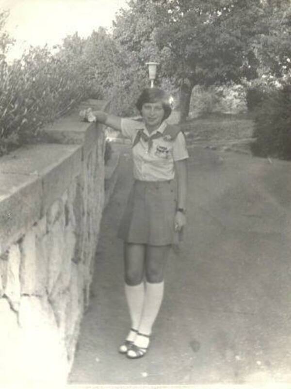 Саженина (Алексеева)  Татьяна. 1979    1982 гг. летние смены.  Звёздная.  Вожатая. Воронеж.