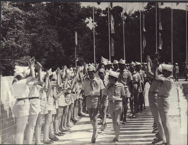 Монгольская делегация на линейке в пионерском лагере «Орленок». 1971