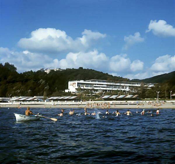 19 74