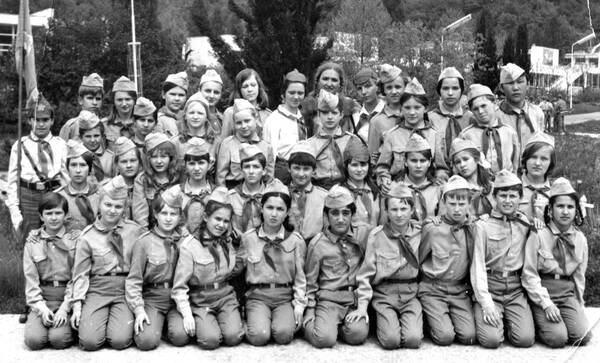 дружина Стремительная, апрель май 1975  вожатая Сарычева Елена
