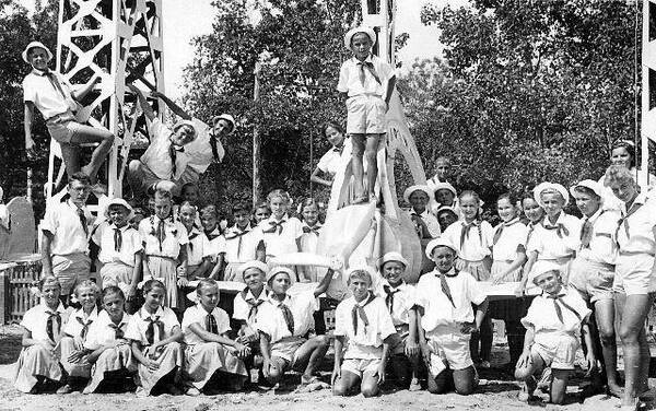 Анатолий Груздов.  1960г. Первая в  истории   Орленка   смена  ! т   