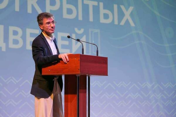 Анатолий Валерьевич Царегородцев, проректор по развитию и информации Московского государственного лингвистического университета