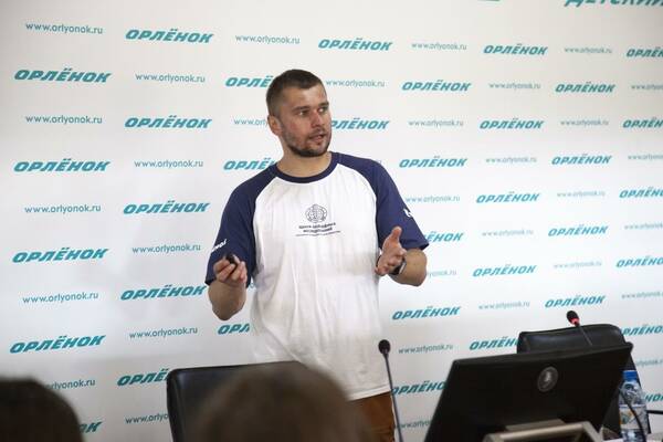 Орлята встретились с основателем программы «Океанавтика» Сергеем Георгиевичем Фокиным.