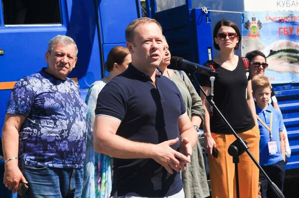 На   выпуске краснокнижных     рыб