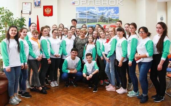 Народная артистка России, академик Международной Академии телевидения и радио, телеведущая Ангелина Вовк