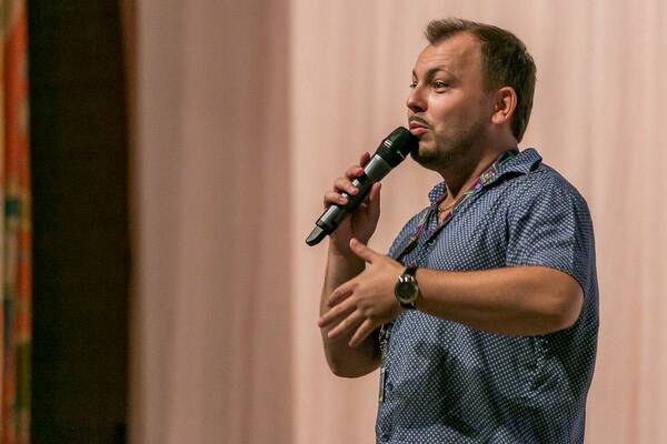 певец Ярослав Сумишевский