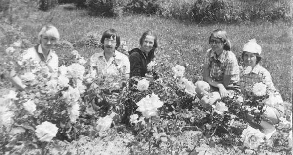 Анна Козина, Сергей Варакин, Татьяна Ивличева, Ольга Ломако (Коломиец), Ирина Денисова (Панченко)