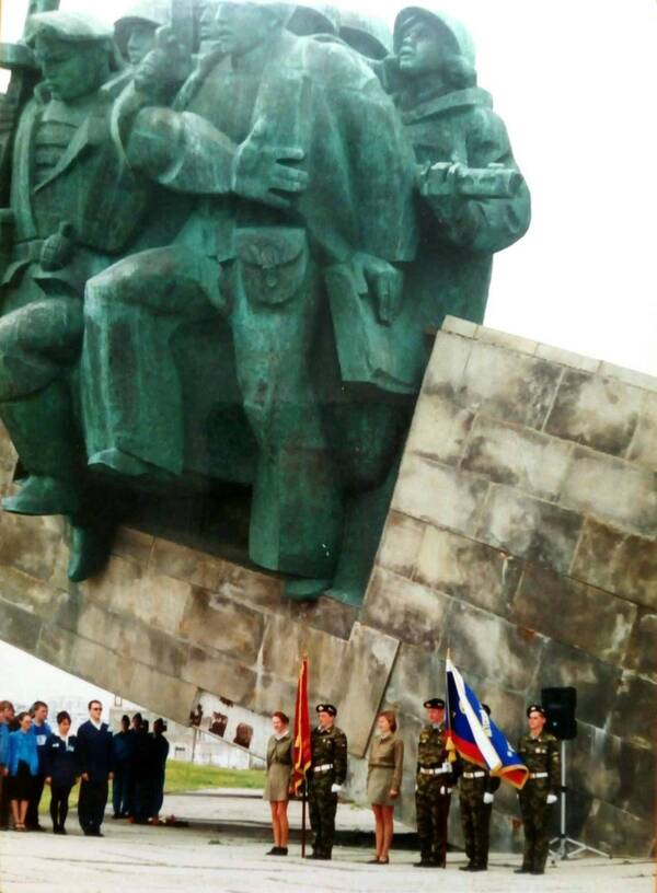 г.Новороссийск Малая земля, 8 мая 2001г.