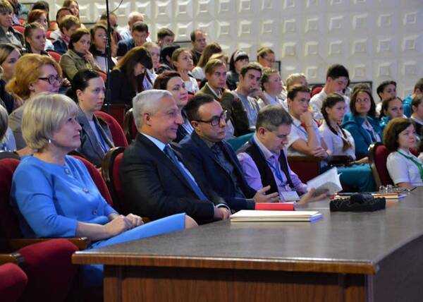 С 28 по 31 октября во Всероссийском детском   центре Орлёнок  проходит  семинар совещание Единое   образовательное    пространство  смен  ВДЦ Орлёнок   2020 основные содержательные тренды года, оргдизайн