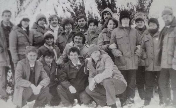 коваленко валерий слева крайний стоит