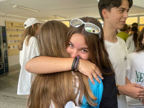 l6VUo54bdQM