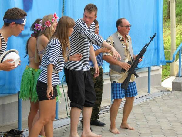 сценасцена  9b4IzDQuS0 (1)