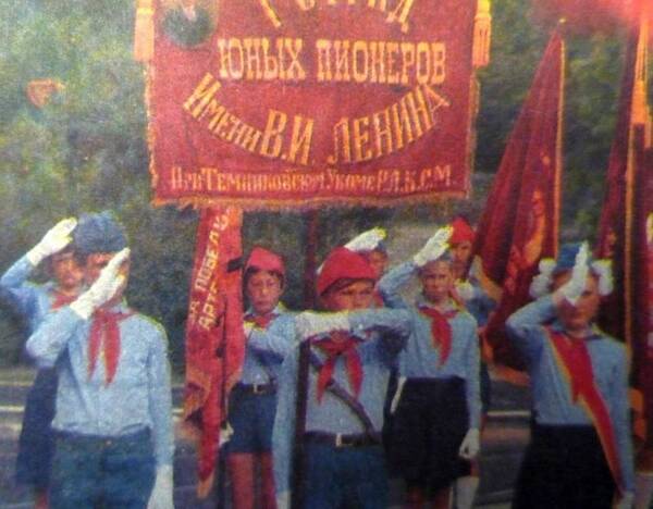 памятные знамена