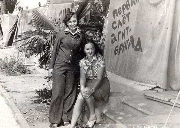 Галина Лотванова и Ольга Беляевских