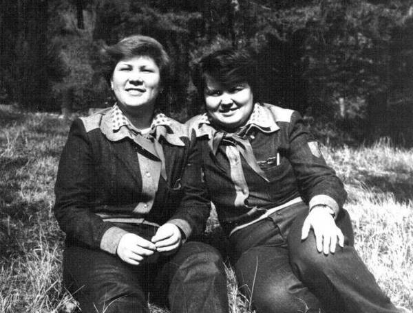 Светлана Лисова и  Неля Храмова