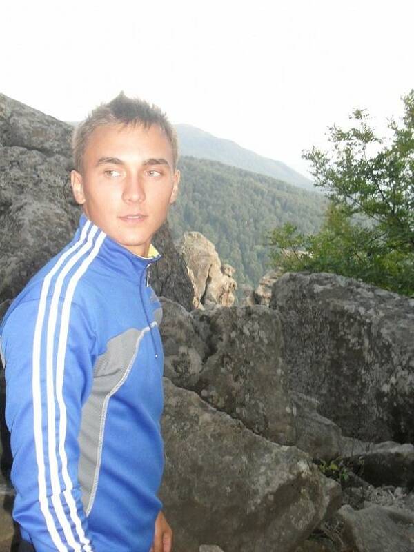 Роберт    Холопов