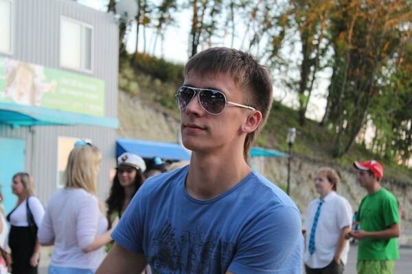 Михаил      Койнов  б