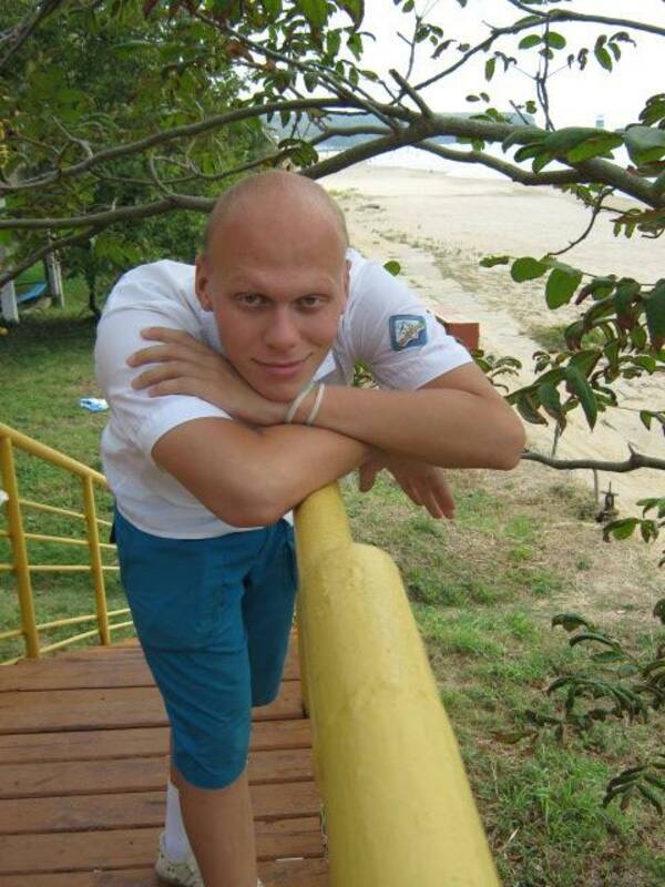 Дмитрий Вахрушев..