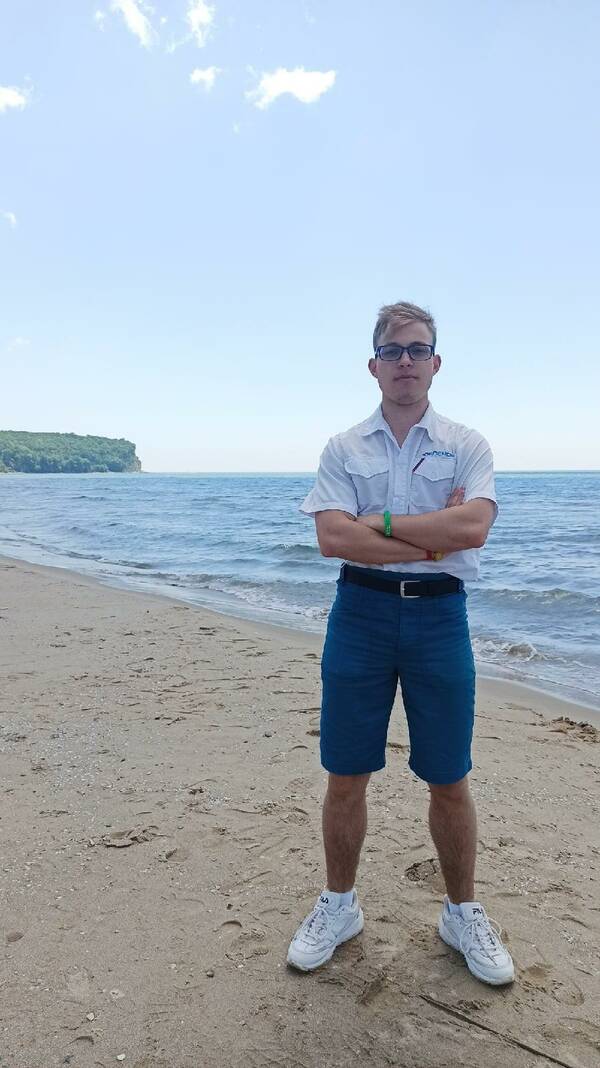Александр      Ильин 