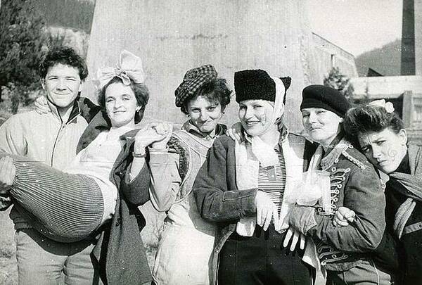 Игорь Глухов, Елена Докиш,Алена Бубела, Елена  Грязева, Марина Бражнова, Татьяна Пронина.