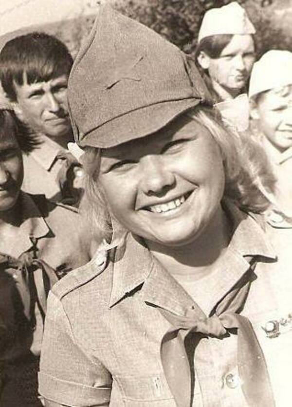 Вожатая Елена Вдовина (Овчинникова)