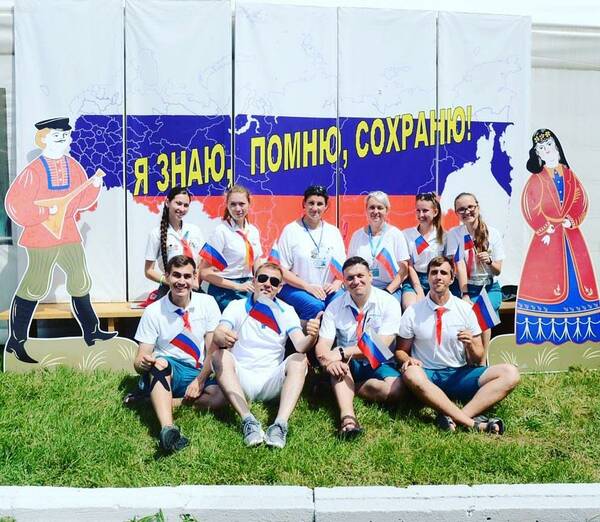 административные группы двух лагерей Комсомольский и Солнышко