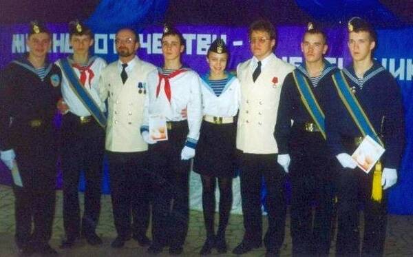  bxPYNV9II0.jpg   2002 год