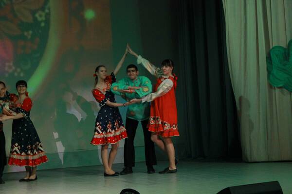 CHn 5irMjZ4.jpg стр
