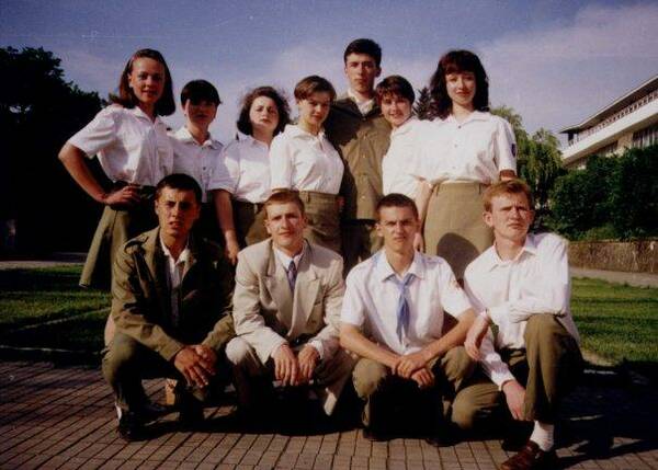 Челябинская делегация. Вожатский отряд Родник 1998 г.